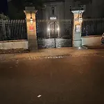 De La Barbacane Tiffauges