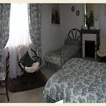 Otel De La Barbacane 3*