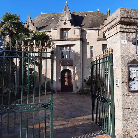 De La Barbacane 3*