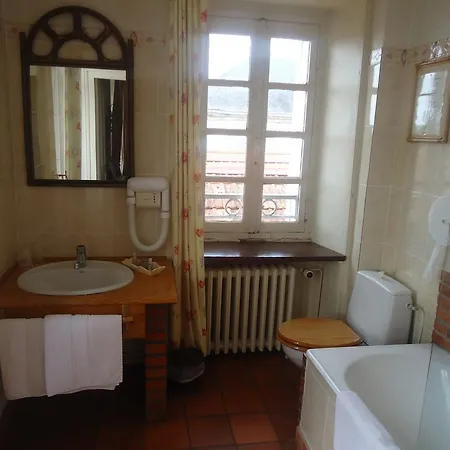 Hotel De La Barbacane 3*