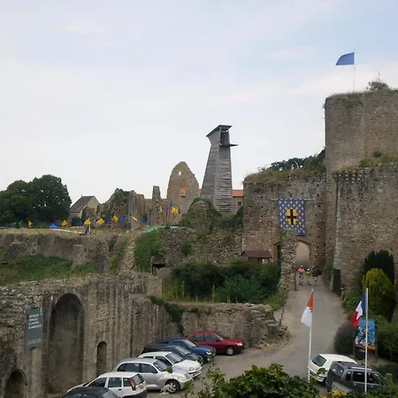 De La Barbacane Hotell 3*