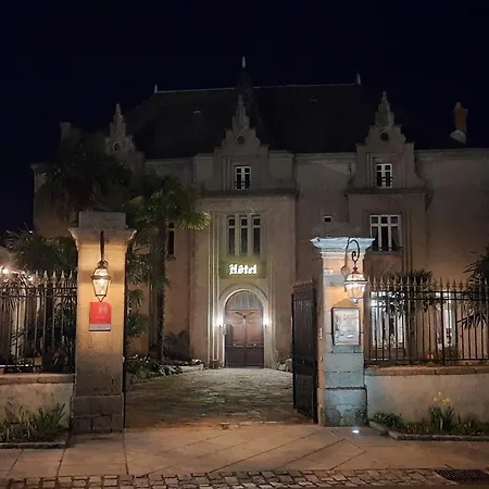 De La Barbacane Hotel