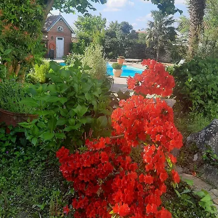 De La Barbacane 3* Tiffauges