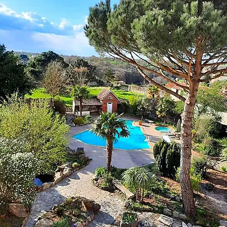 Hotel De La Barbacane 3*