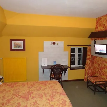 De La Barbacane 3* Tiffauges