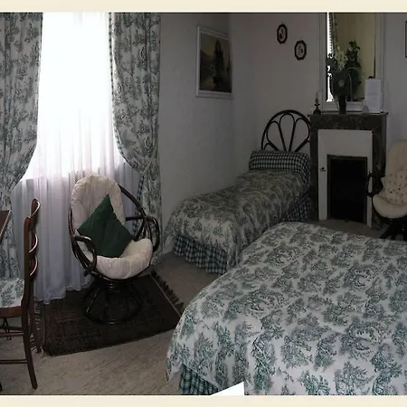 Hotel De La Barbacane 3*