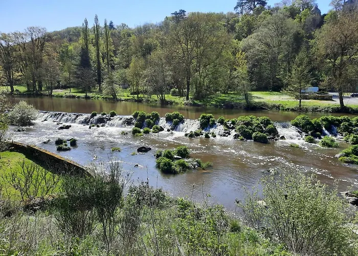 De La Barbacane Hotell