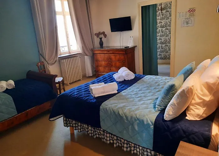 De La Barbacane Hotell Tiffauges