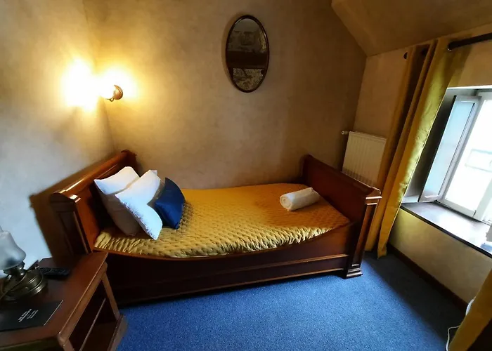 De La Barbacane Hotell Tiffauges