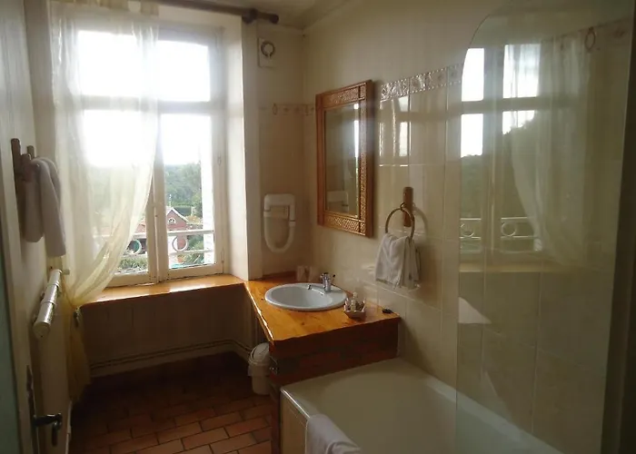 De La Barbacane Hotell Tiffauges