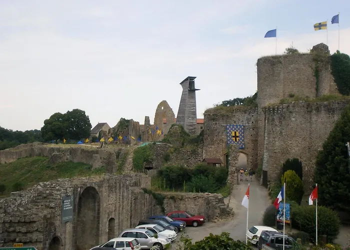 De La Barbacane Hotell 3*