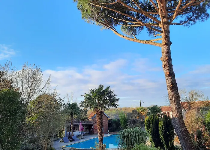 De La Barbacane Hotell 3*