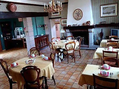 De La Barbacane Hotell Tiffauges