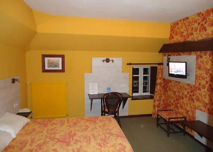 De La Barbacane 3* Tiffauges